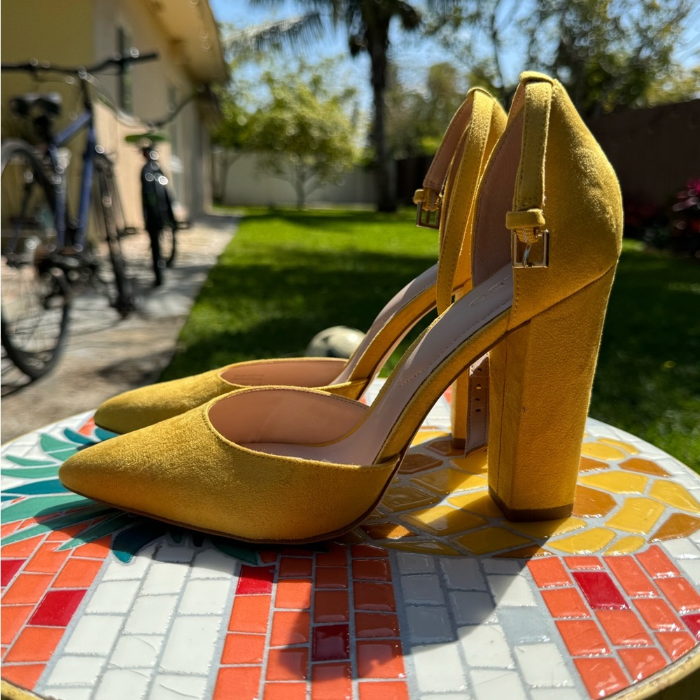 ALDO mustard yellow suede closed-toe high heeled pump| 4inch heel - Picture 5 of 6